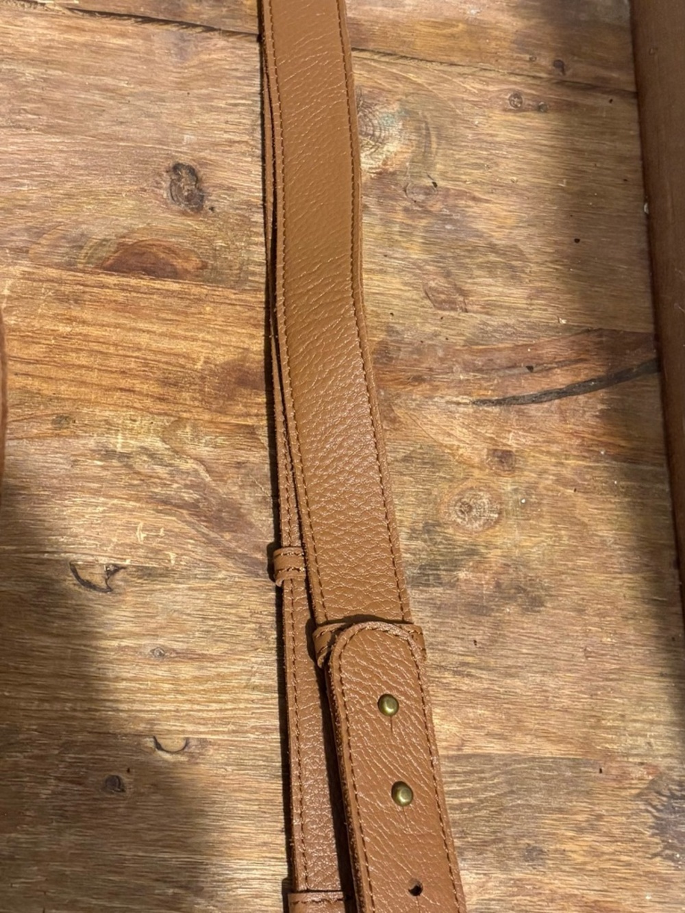 The Sak Leather Shoulder Bag in Rosewood with Tan Strap - Picture 6 of 9